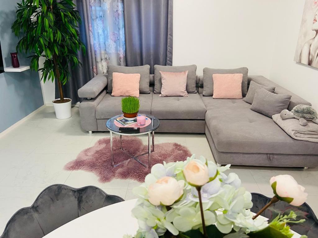 Alexandre Apartment
